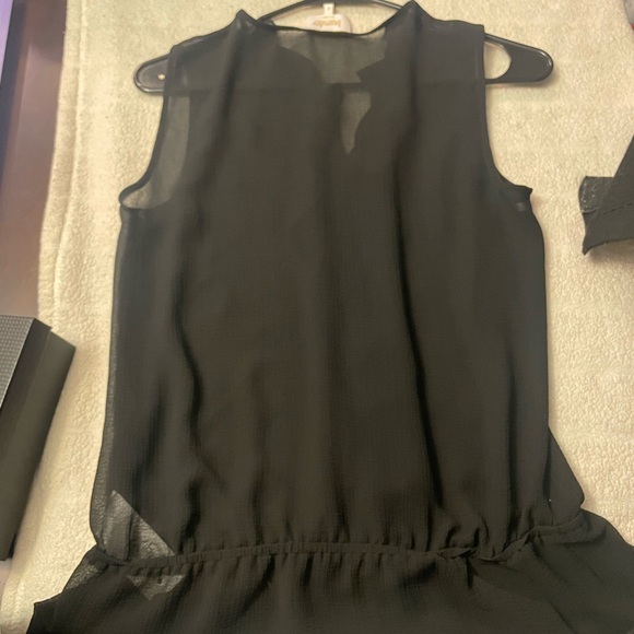 Laundry Black Ruffle Front Top - Picture 4 of 5